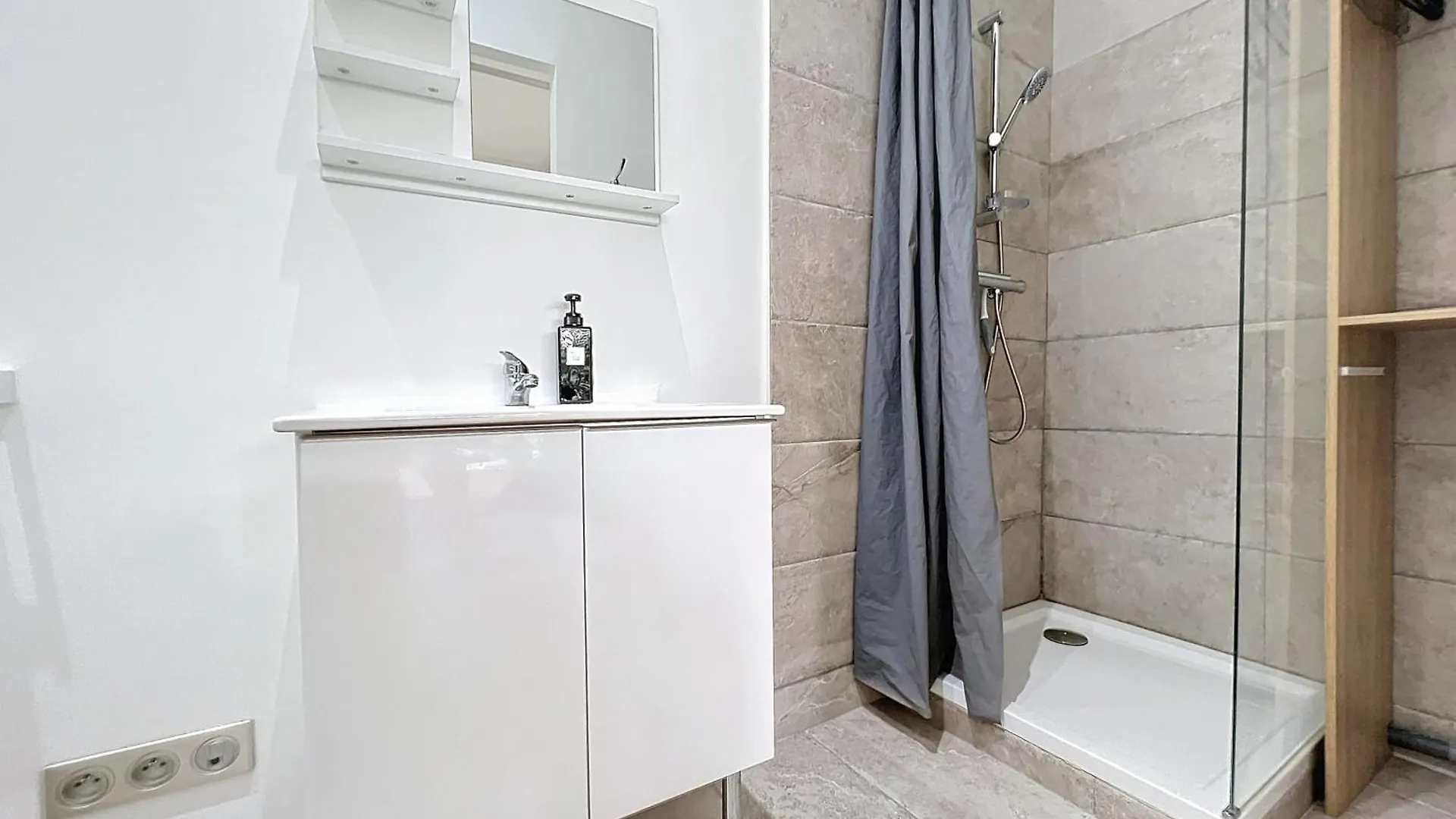Appart'Hotel Le Clos Lassagne A Brignais - Lyon Sud France