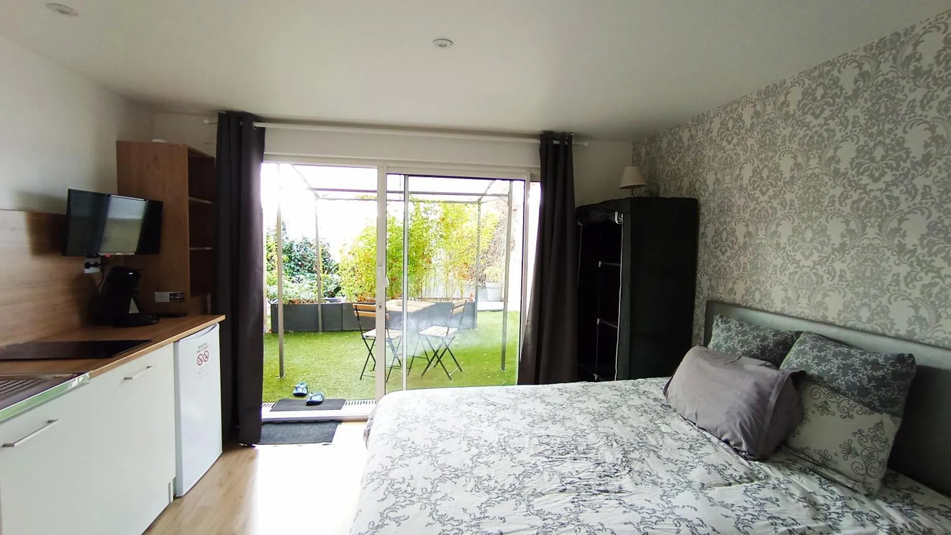Appart'Hotel Le Clos Lassagne A Brignais - Lyon Sud Apartment