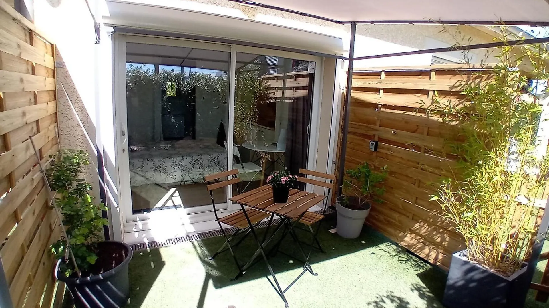 Appart'Hotel Le Clos Lassagne A Brignais - Lyon Sud 0*,  France
