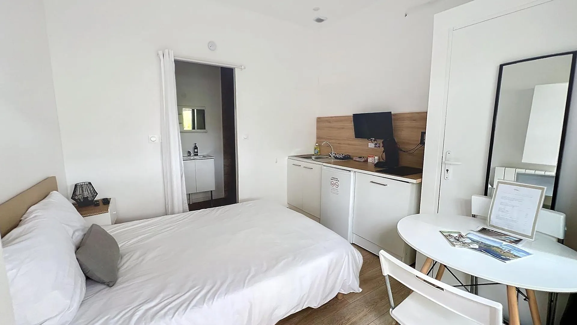 Apartment Appart'Hotel Le Clos Lassagne A Brignais - Lyon Sud